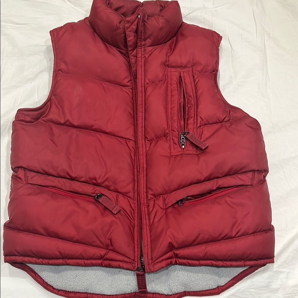 AEO Performance Red Puffer Vest